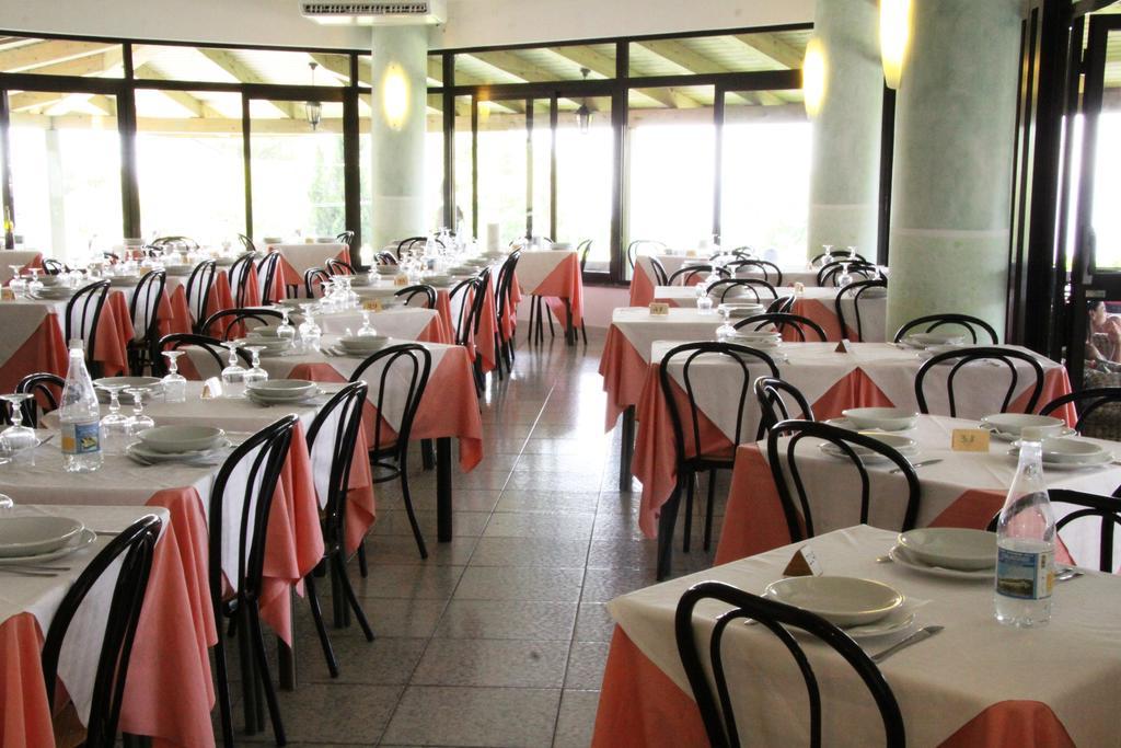 Hotel Marinella 카포바티카노 외부 사진