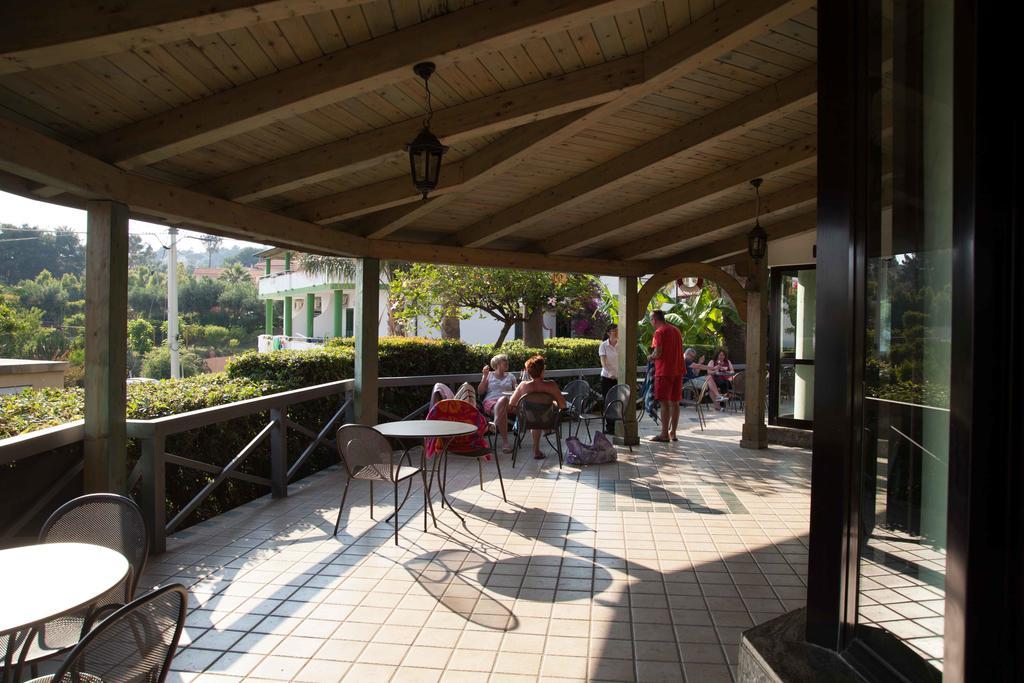 Hotel Marinella 카포바티카노 외부 사진