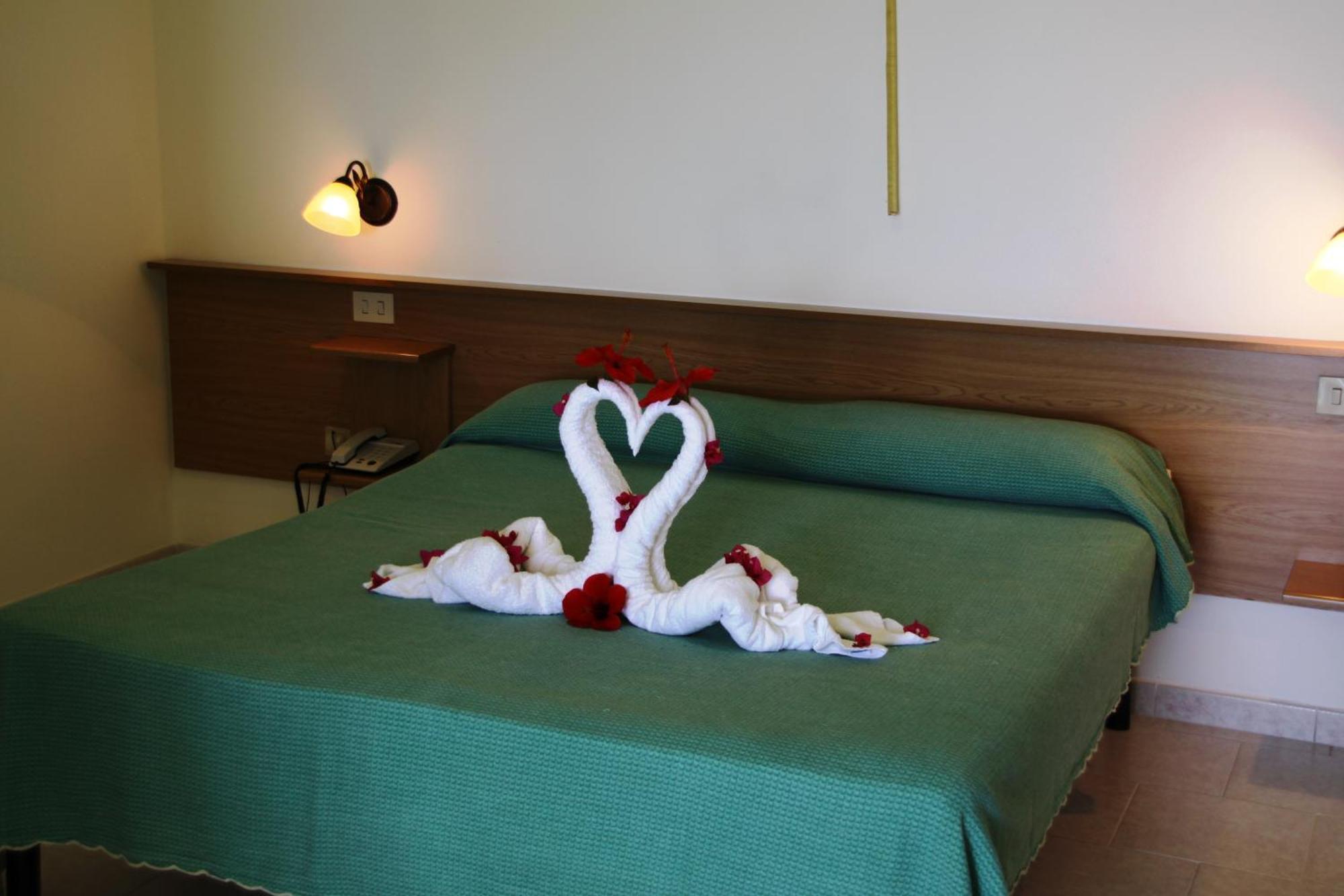 Hotel Marinella 카포바티카노 외부 사진
