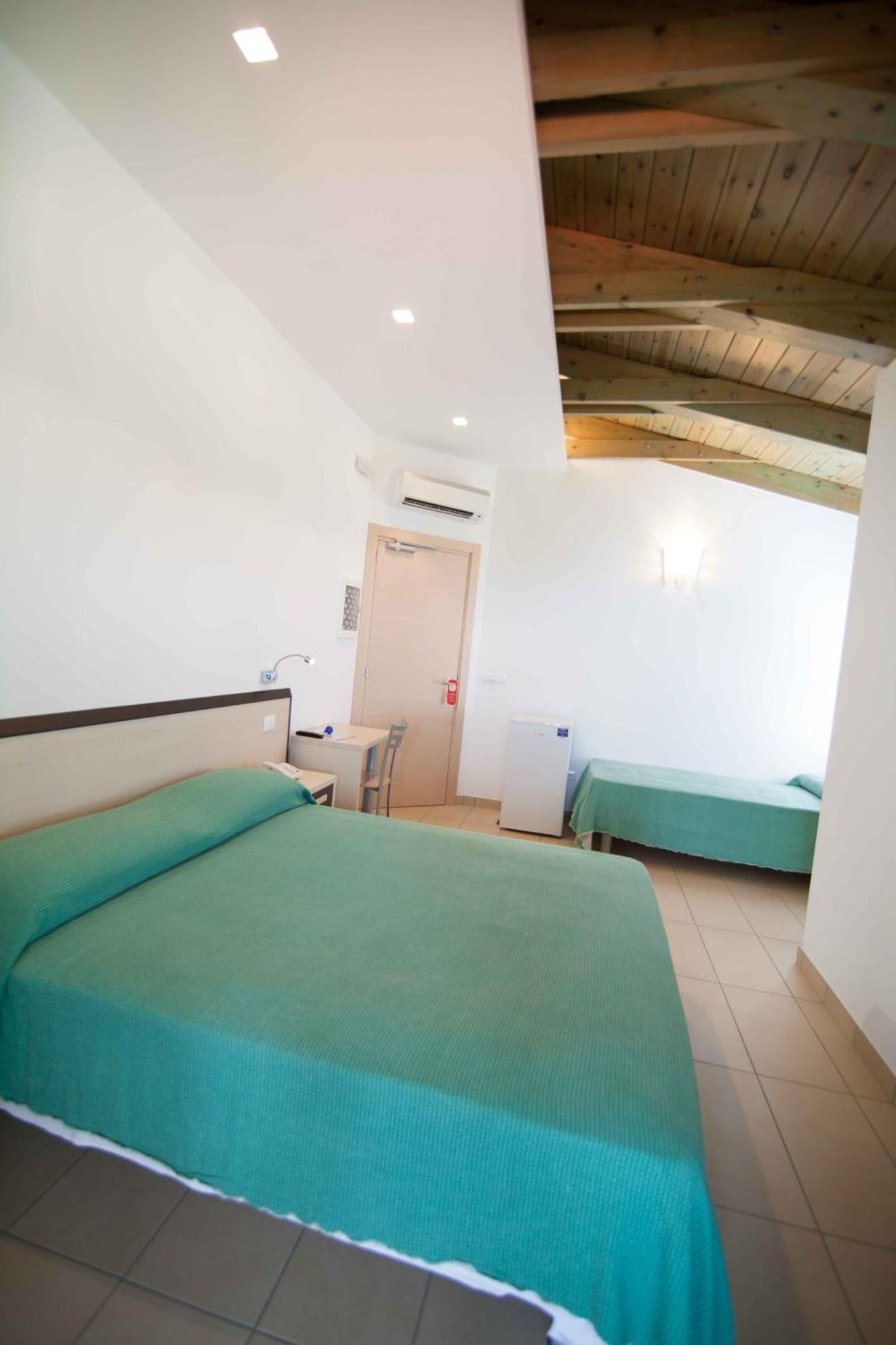 Hotel Marinella 카포바티카노 외부 사진