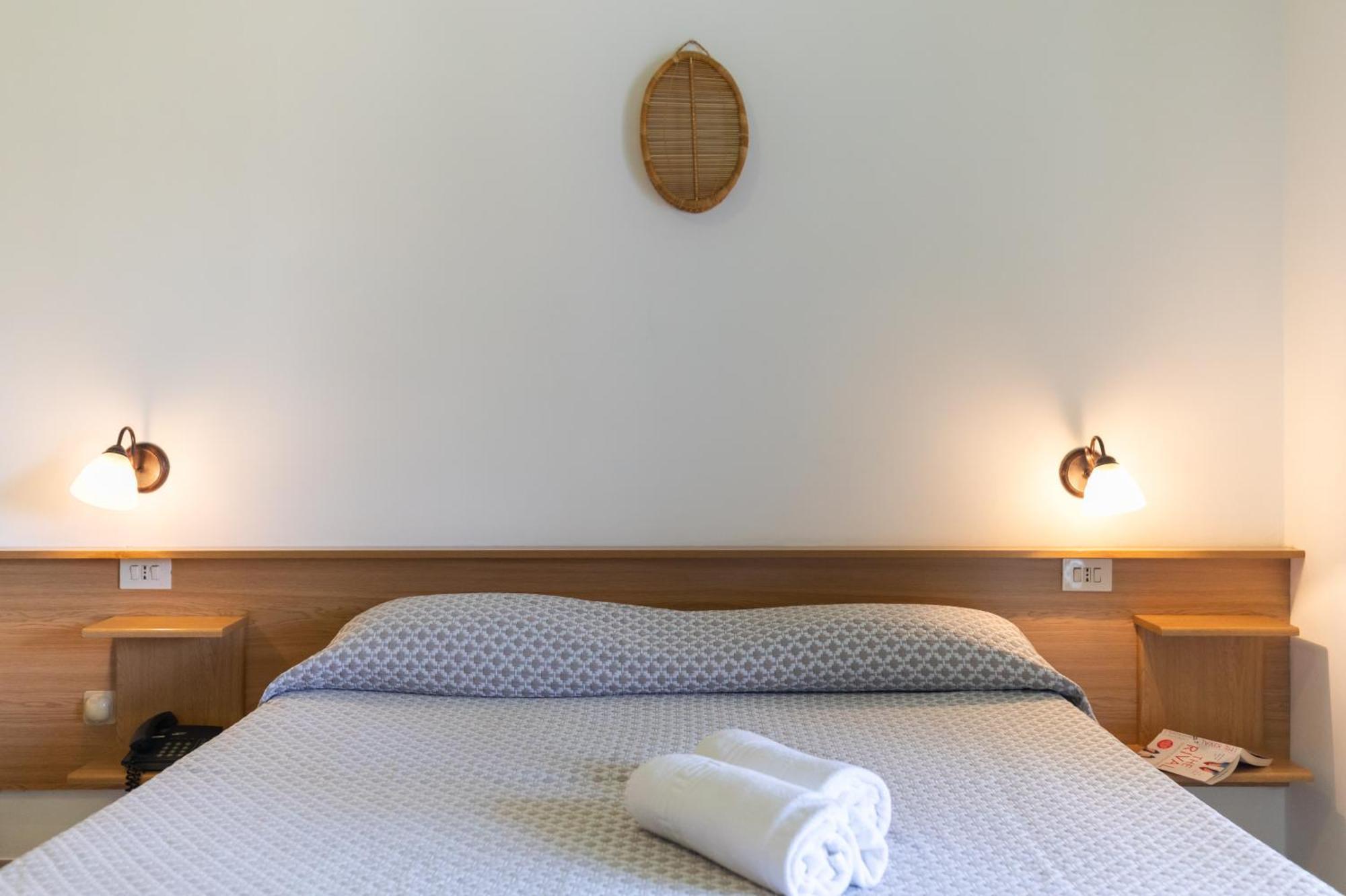 Hotel Marinella 카포바티카노 외부 사진