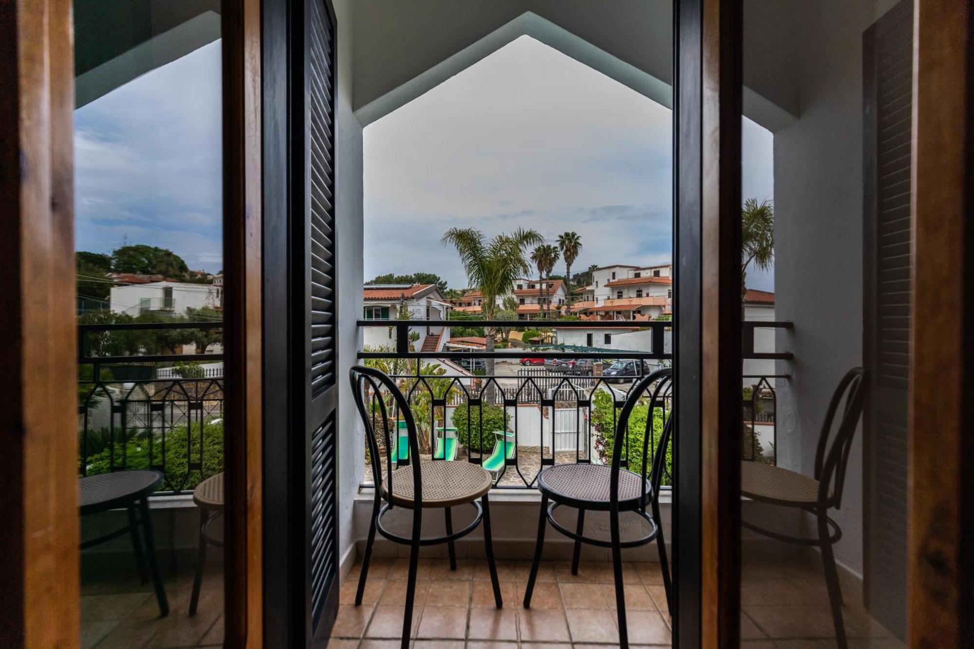 Hotel Marinella 카포바티카노 외부 사진