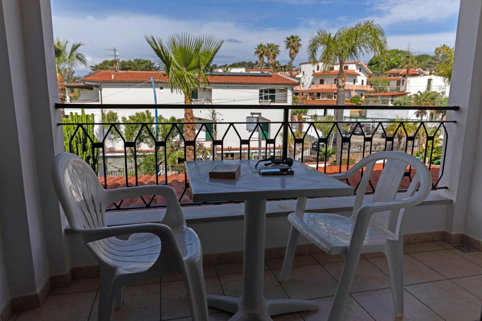 Hotel Marinella 카포바티카노 외부 사진