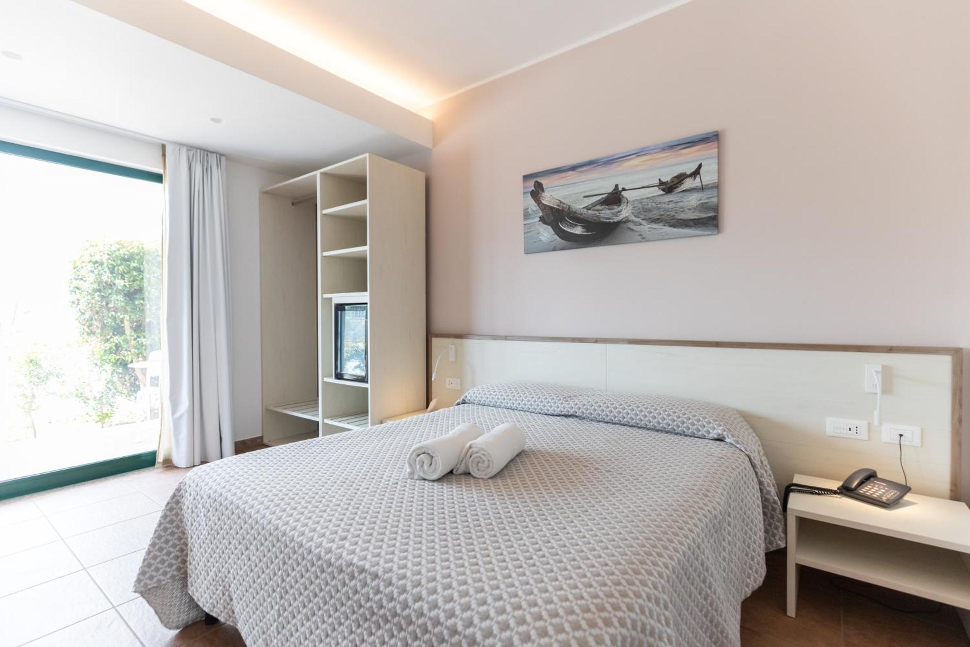 Hotel Marinella 카포바티카노 외부 사진