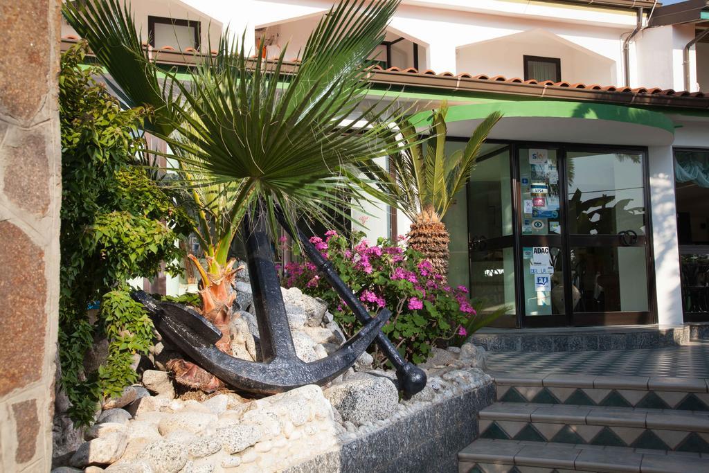 Hotel Marinella 카포바티카노 외부 사진